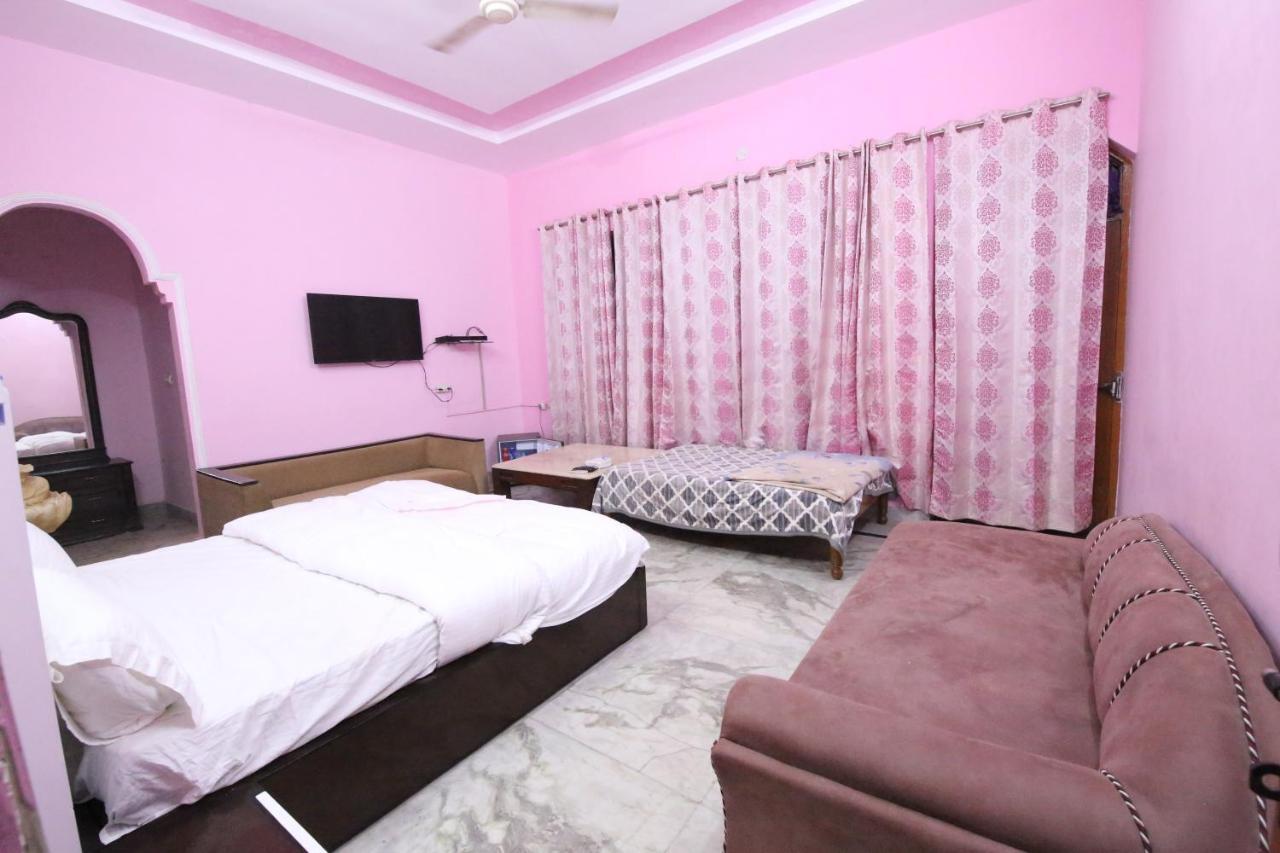 The Karnal Resort Esterno foto
