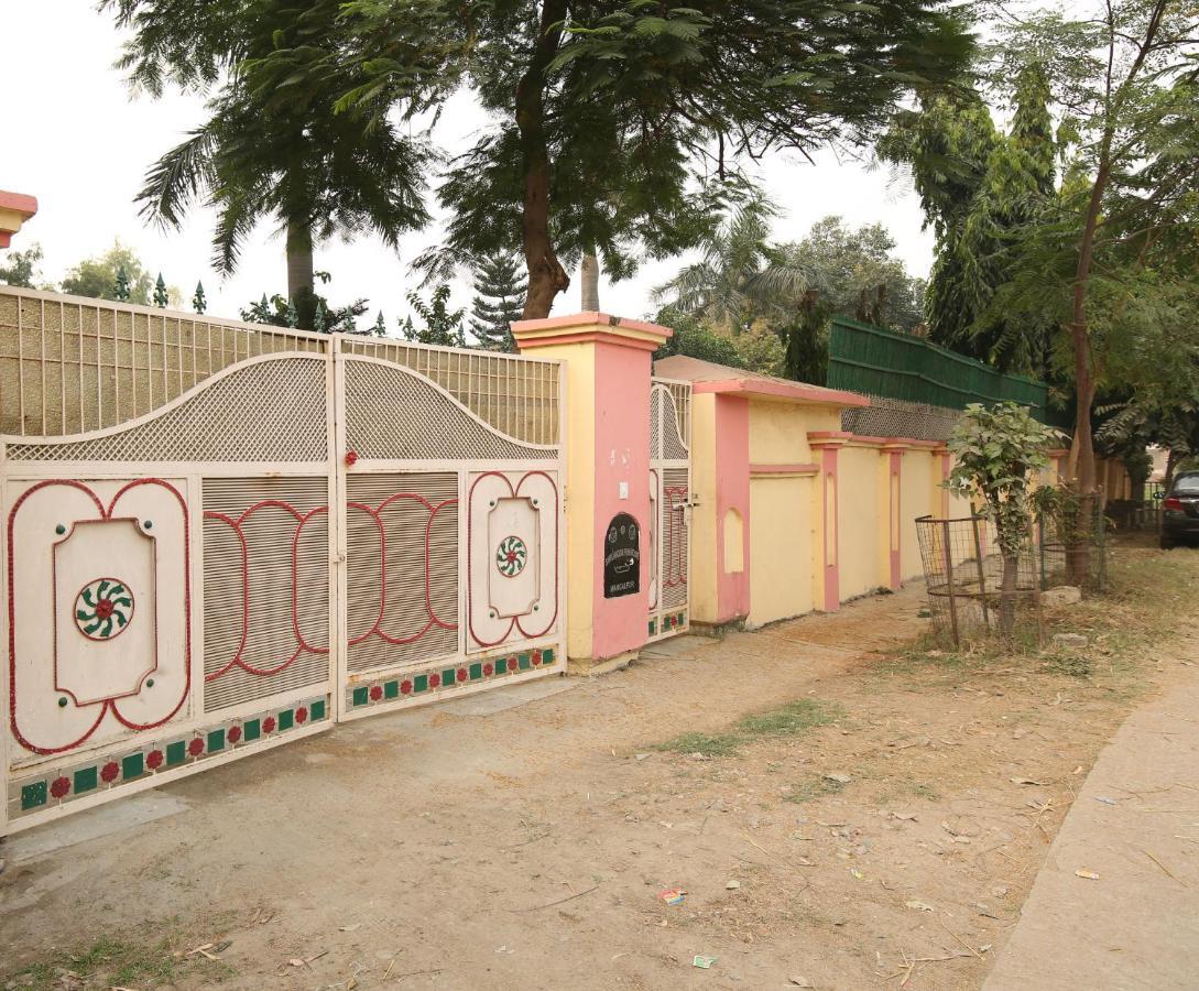 The Karnal Resort Esterno foto